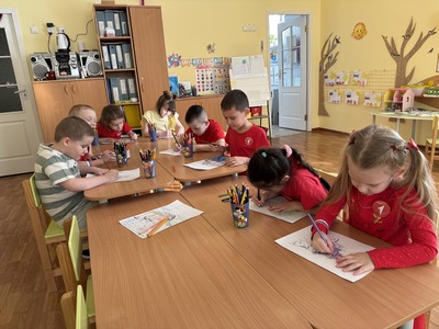 Дети рисуют достопримечательности Крыма