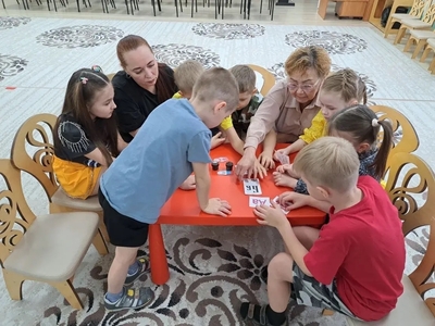 Участники пытаются найти ответ