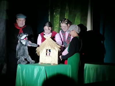 Сказка "Три поросёнка"