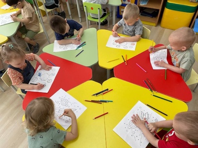 Мы рисуем космос